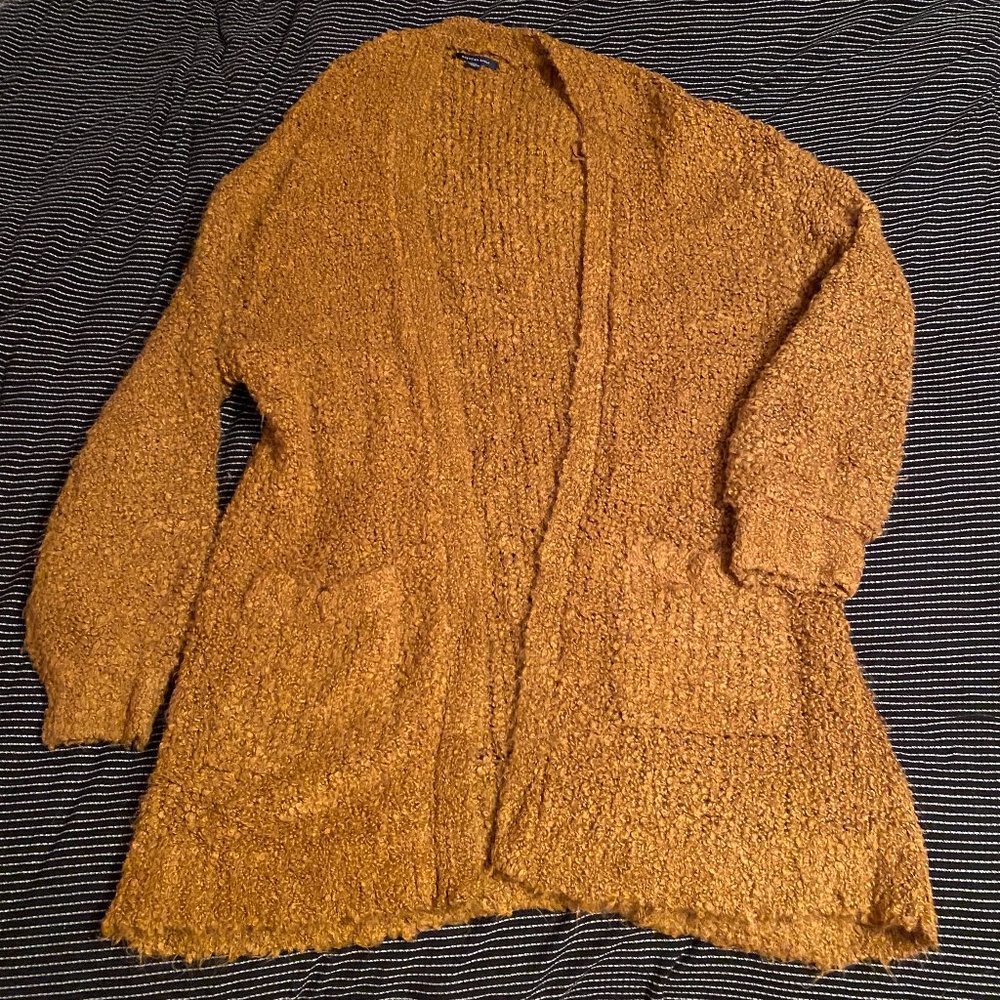 KNITTED BROWN CARDIGAN | AE